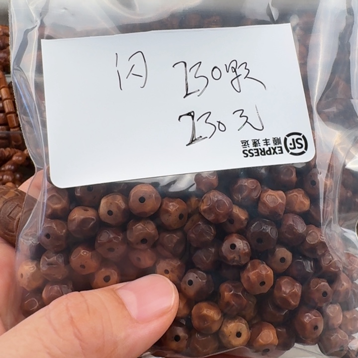 吊坠库克库克雕刻的瑕疵的无相