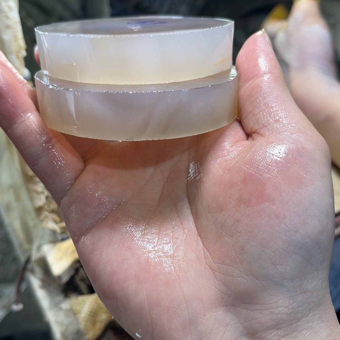 遇***程定制玛瑙手镯工费