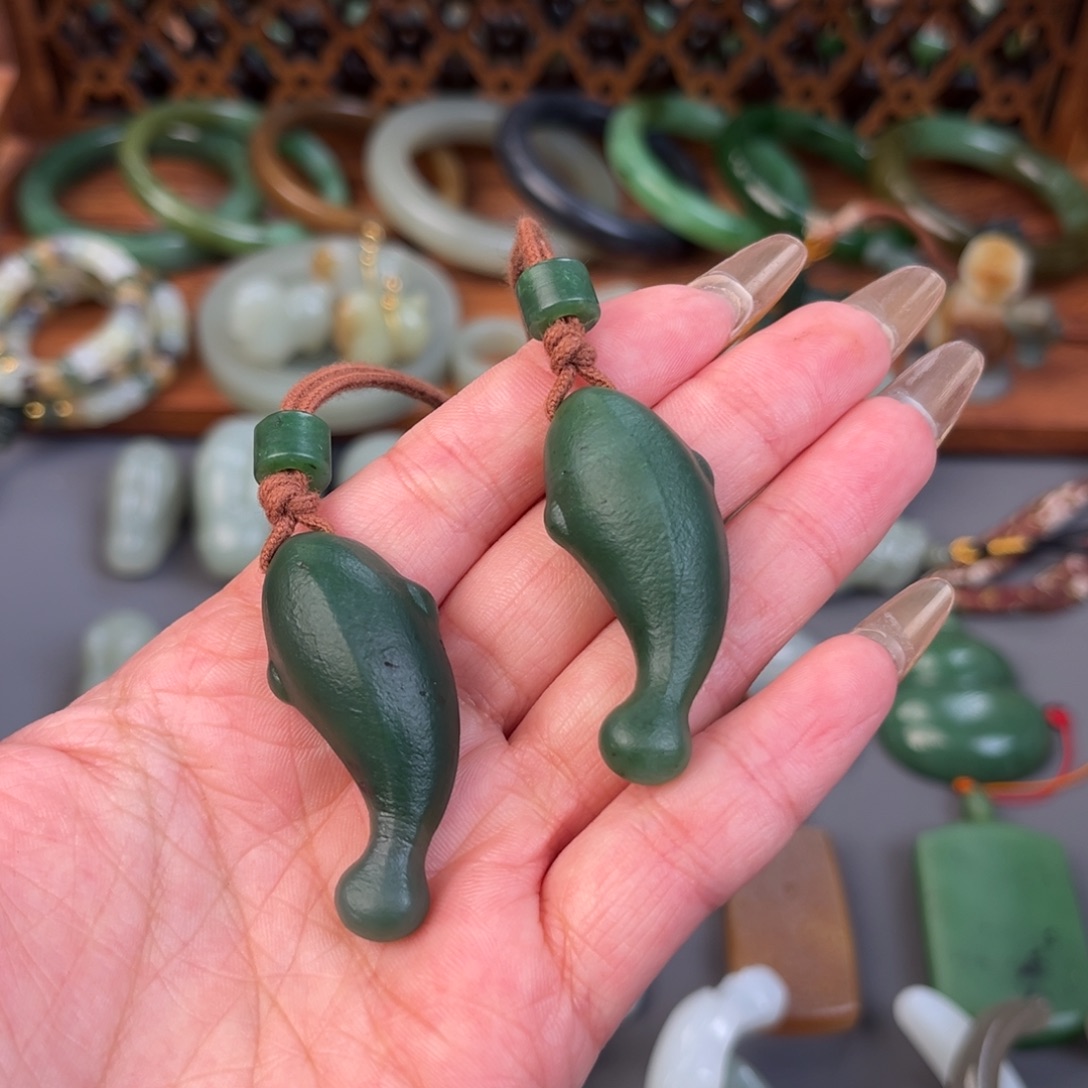 和田玉（糖玉）未镶嵌颈饰