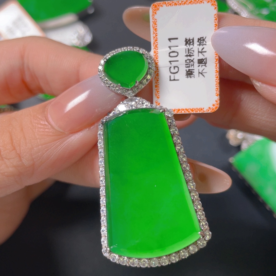 【闪购商品】颈饰银S925镶嵌翡翠花*翡翠