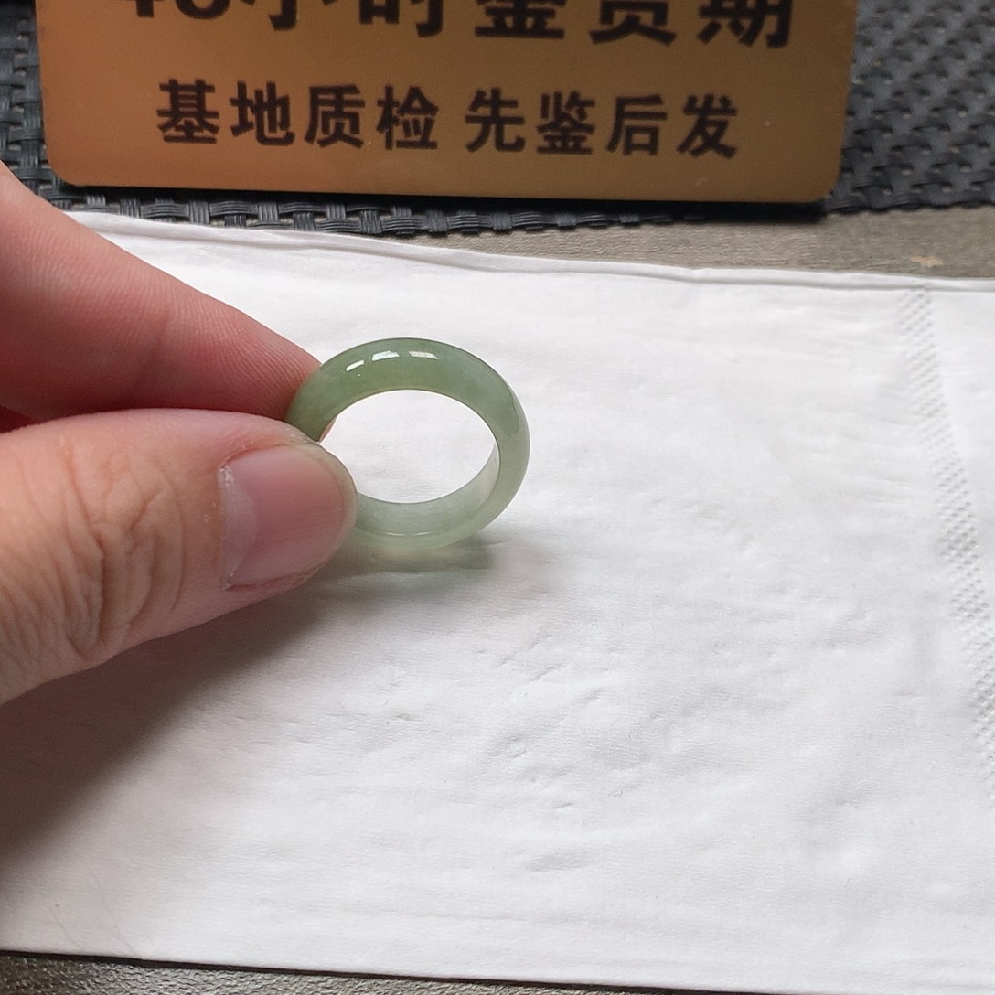 颈饰未镶嵌翡翠?***7买断