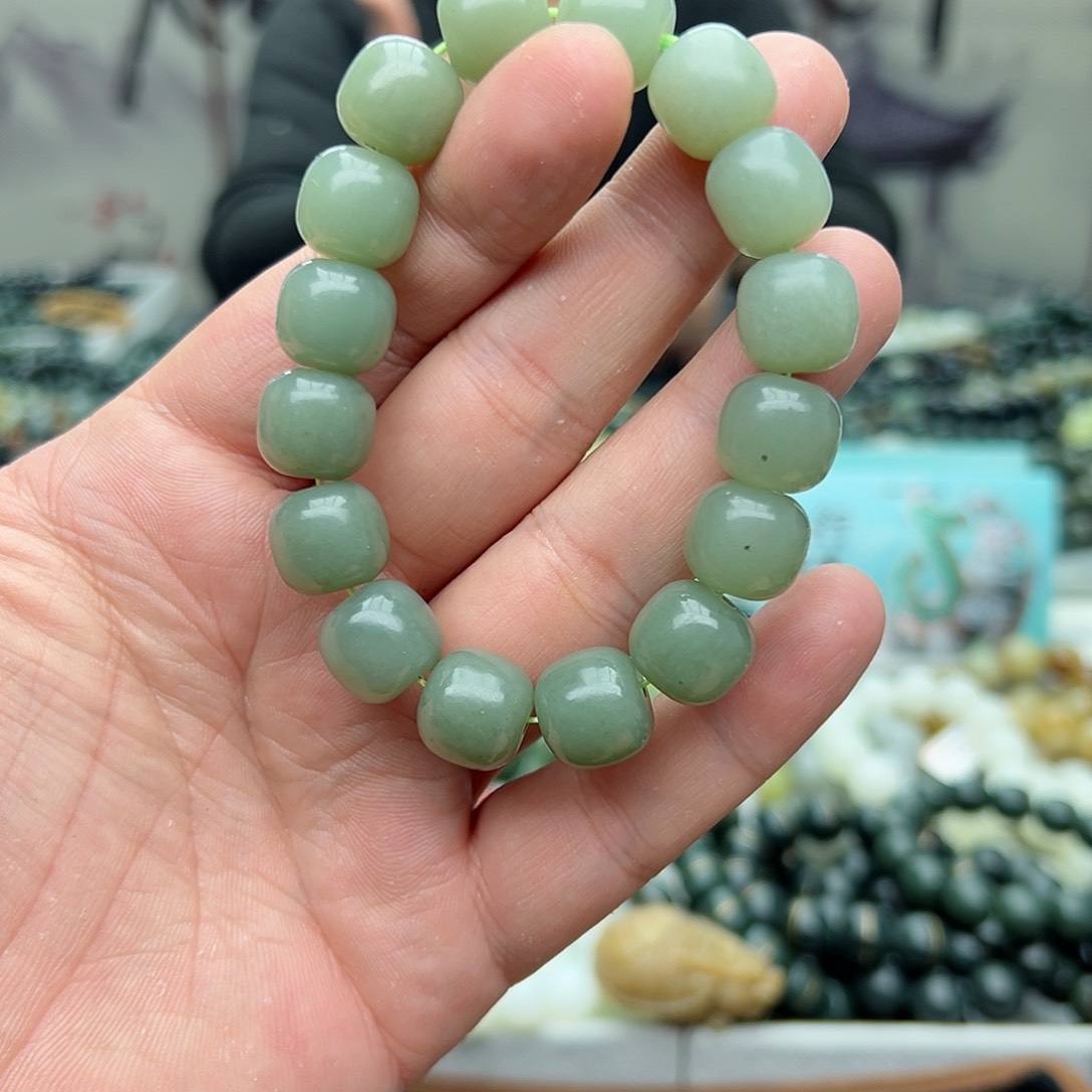 和田玉手链未镶嵌