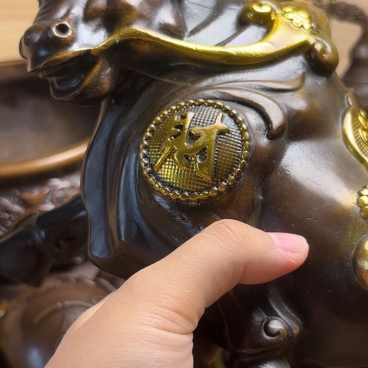 精美铜器，点击下单