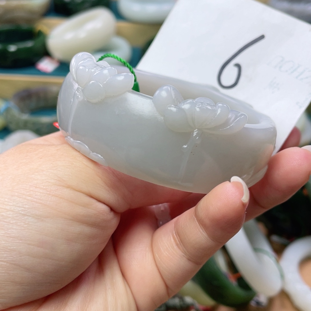 未镶嵌手镯和田玉圈口57