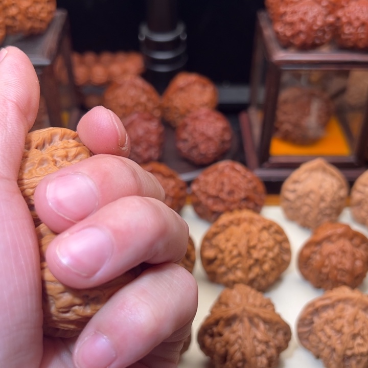 k***a吊坠桃核哈哈哈哈哈哈