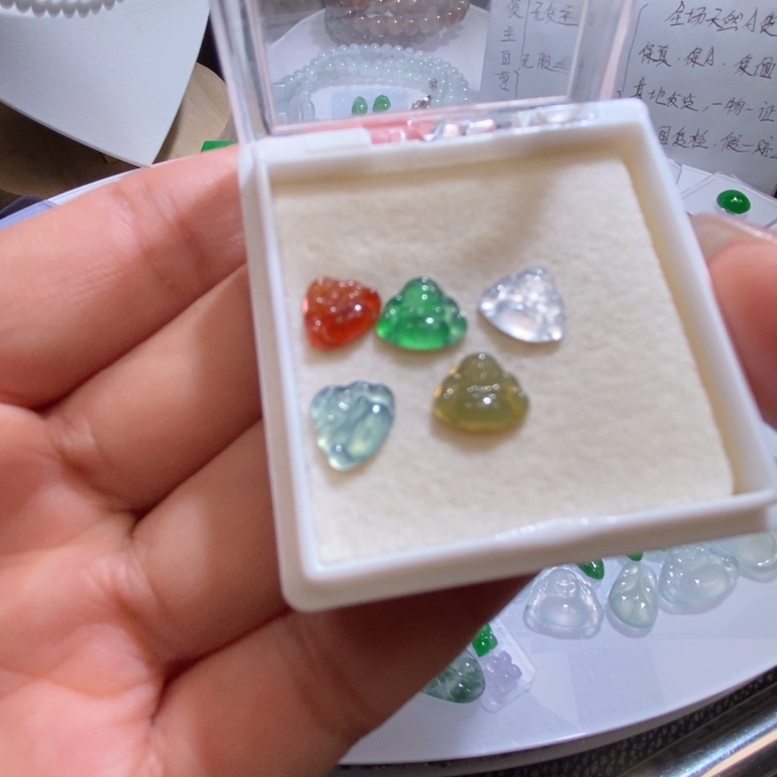 未镶嵌定制翡翠翡翠