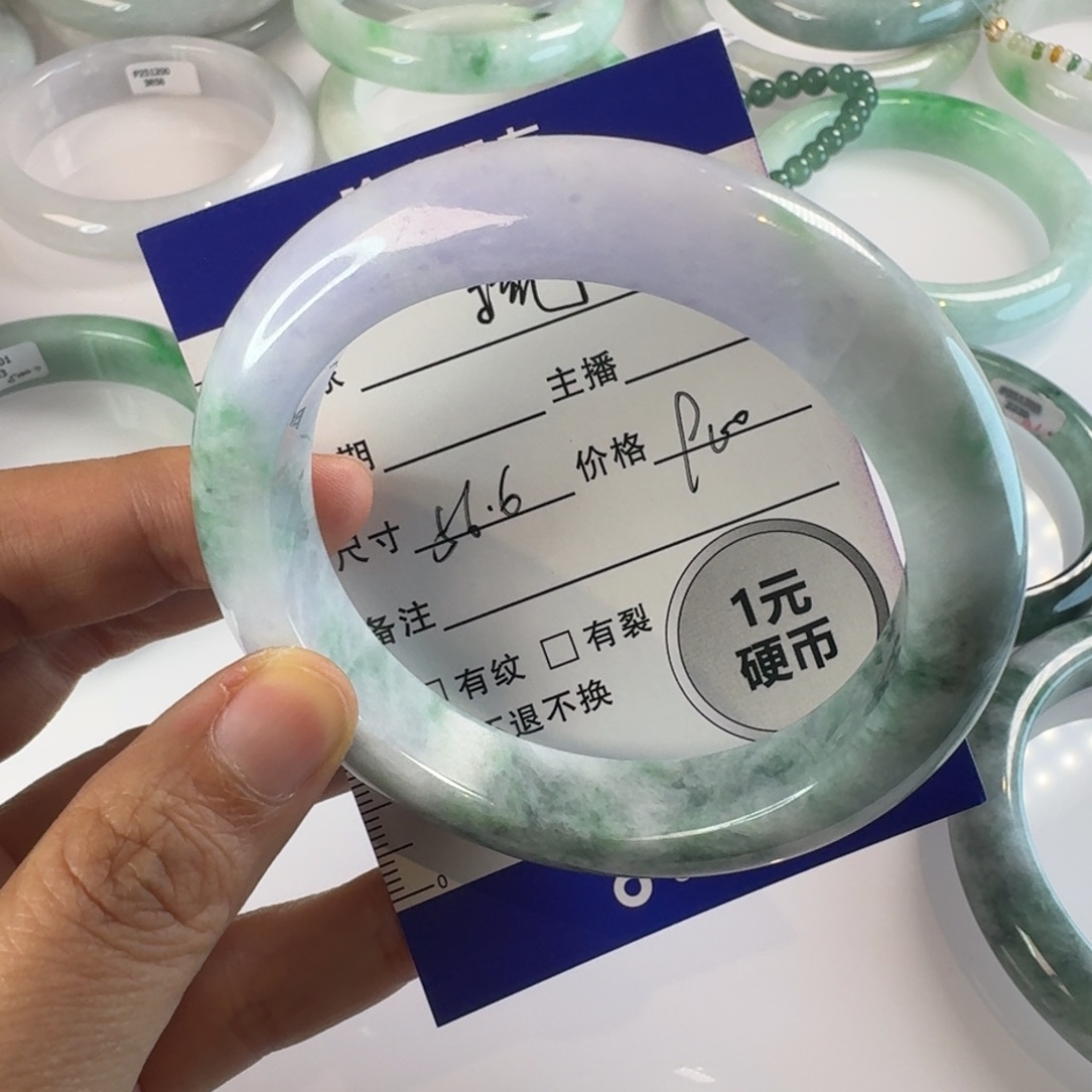 琉***璃翡翠未镶嵌手镯颈饰