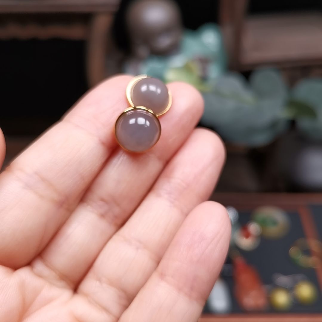 和田玉耳饰银S925镶嵌半****?