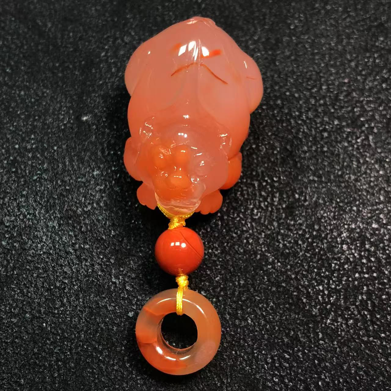 精品南红配饰貔貅侧挂提溜，特色十足，尺寸18.5x26x17mm