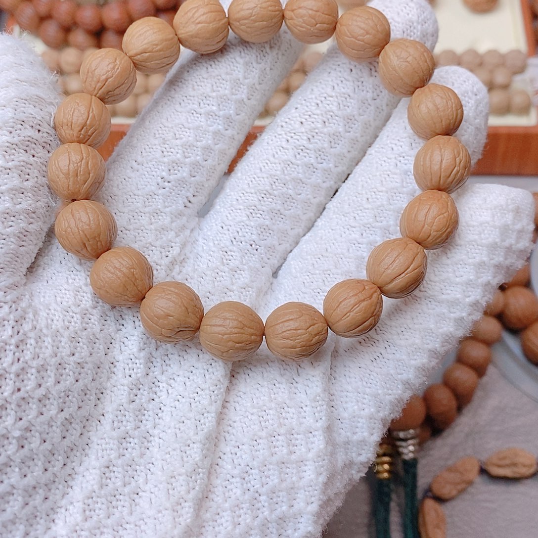 核桃12小凤仙………………