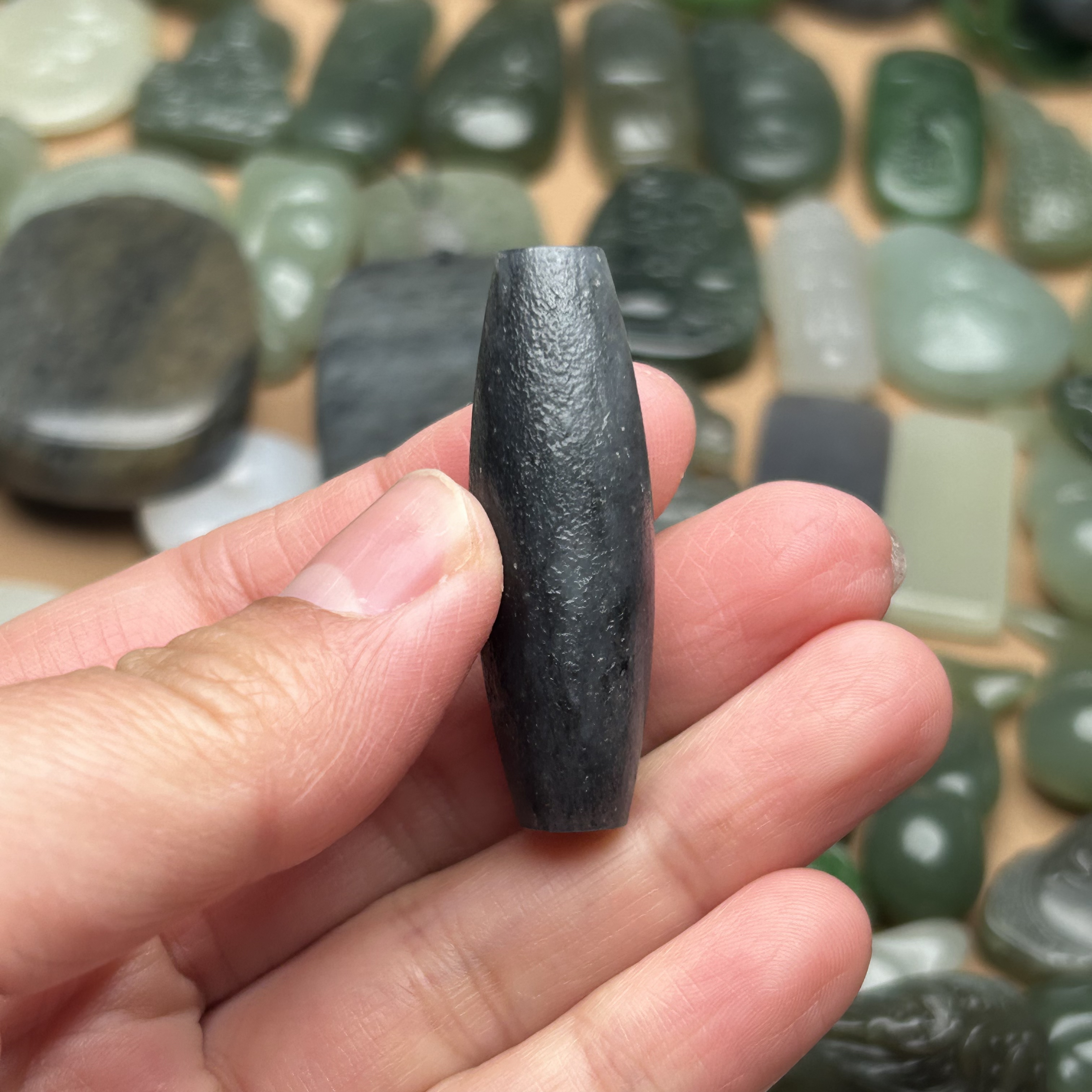 精品和田玉小挂件