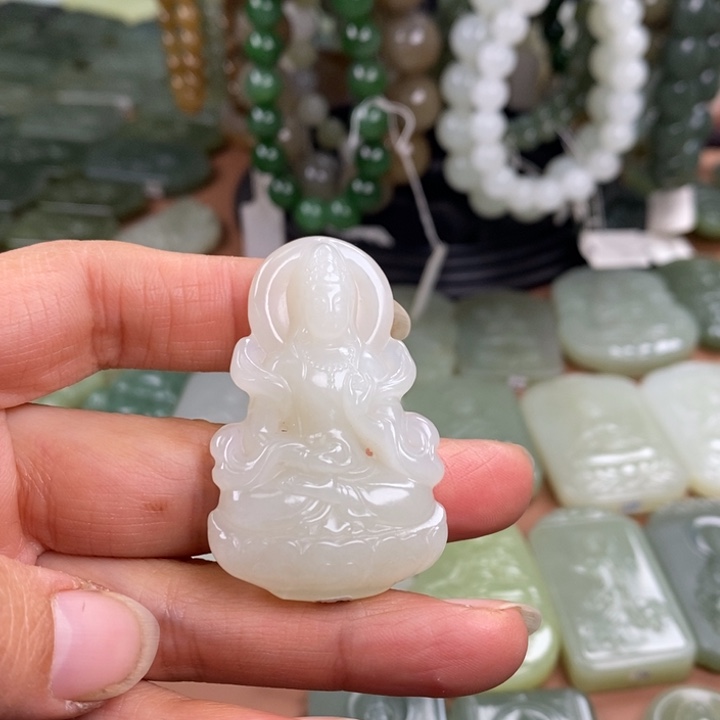 和田玉未镶嵌颈饰