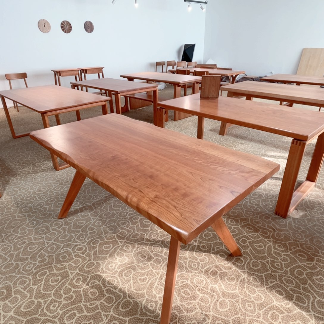 樱桃木鲸鱼桌160*80*4.5