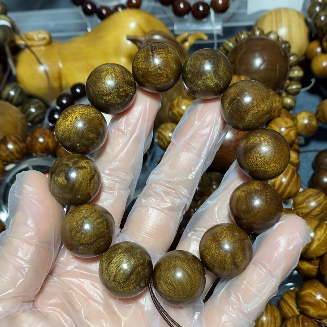 金丝楠木雕工艺品20