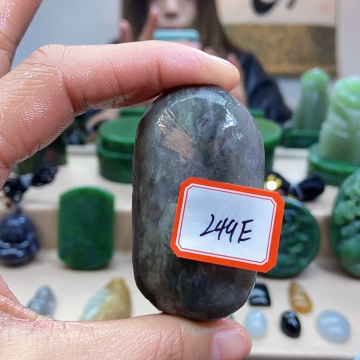 未镶嵌和田玉挂件