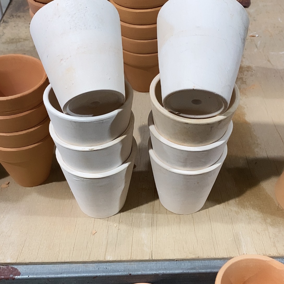 小***圆瑕疵白陶7.5×7.5-8     