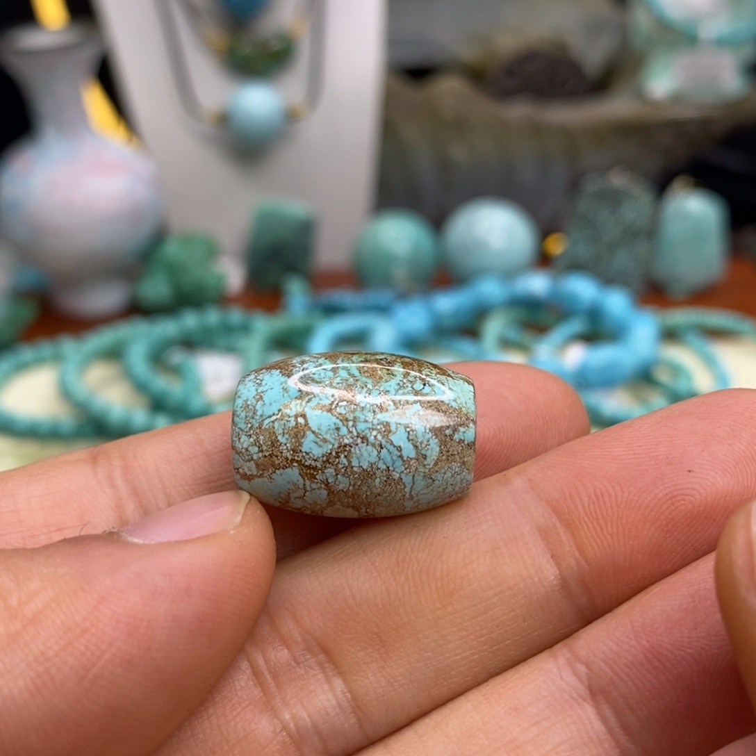 绿松石未镶嵌珠宝奇石