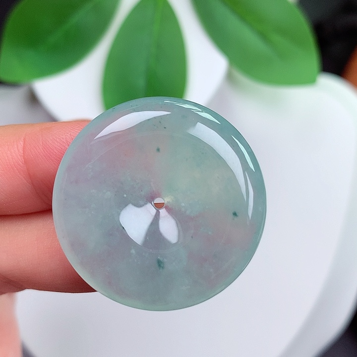颈饰未镶嵌翡翠平安扣 30.3x6.1mm