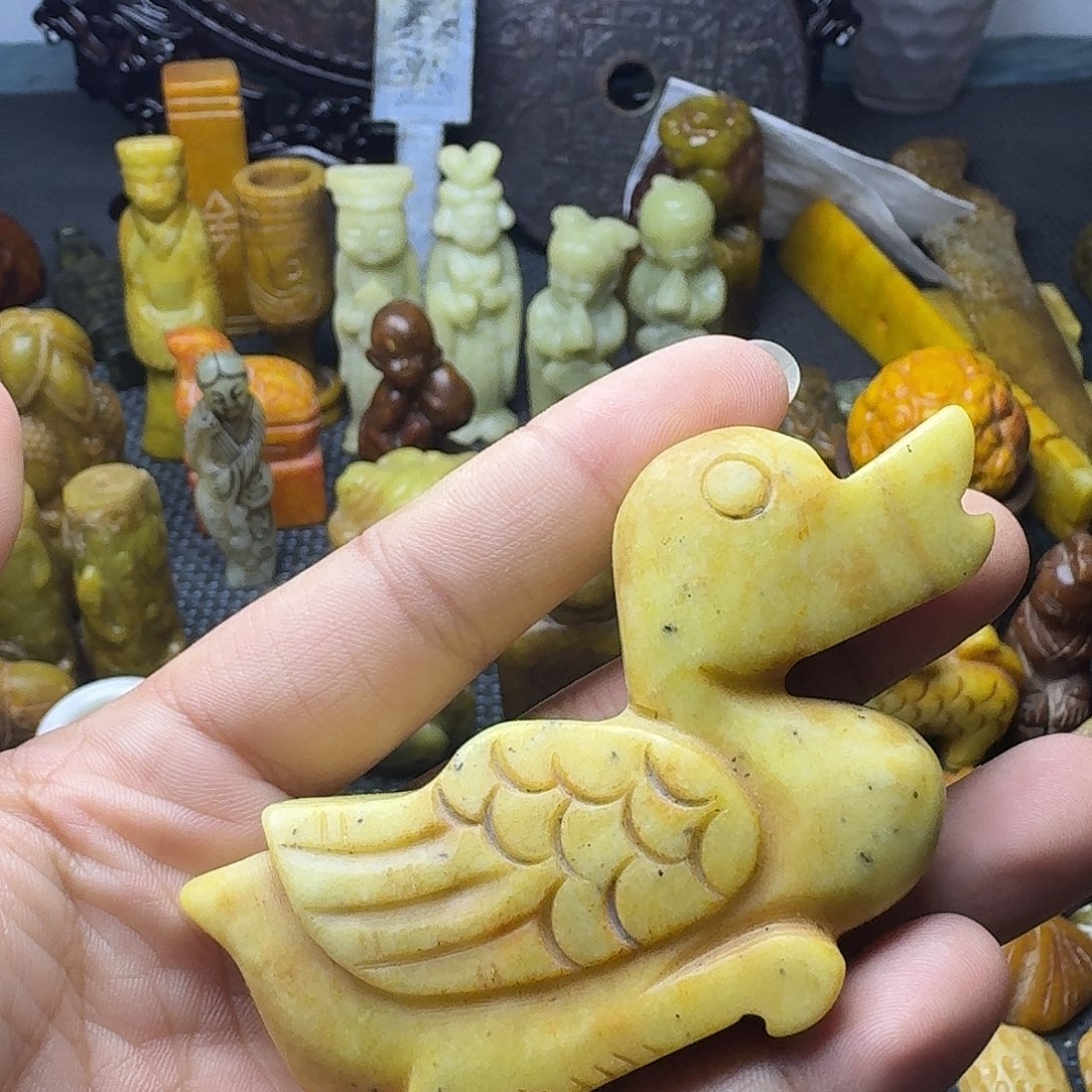 白玉菩提吊坠。。。