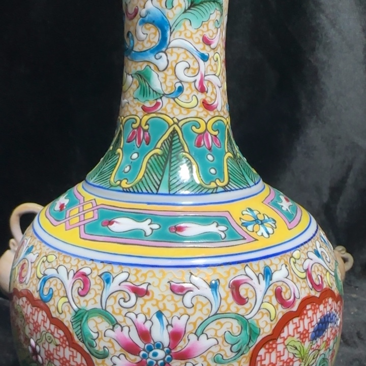 陶摆件粉彩瓶子bfnsnsm