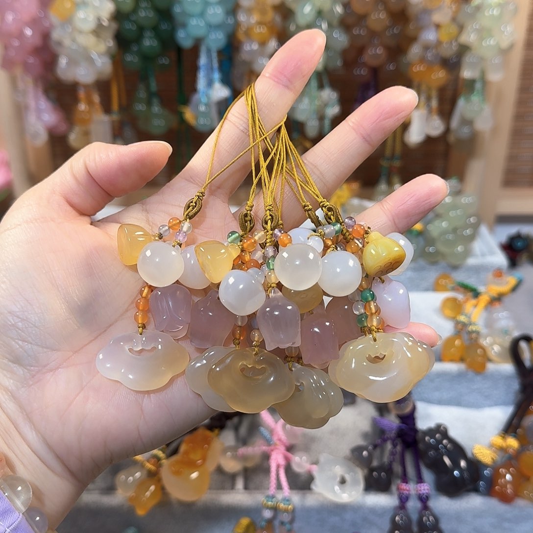 玛瑙/玉髓手机挂件福利款通货料子不挑带有包容点未镶嵌