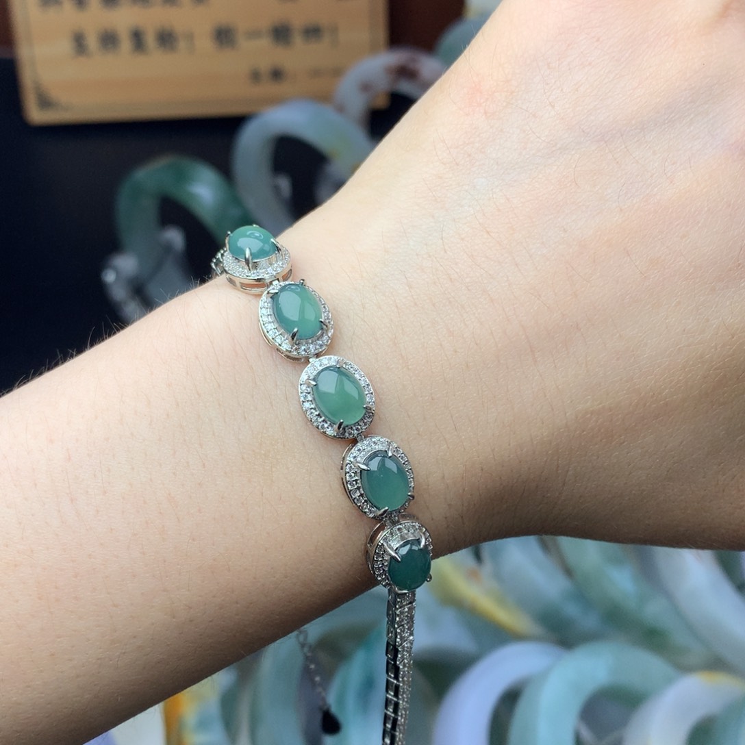 未镶嵌手链翡翠翡翠手链