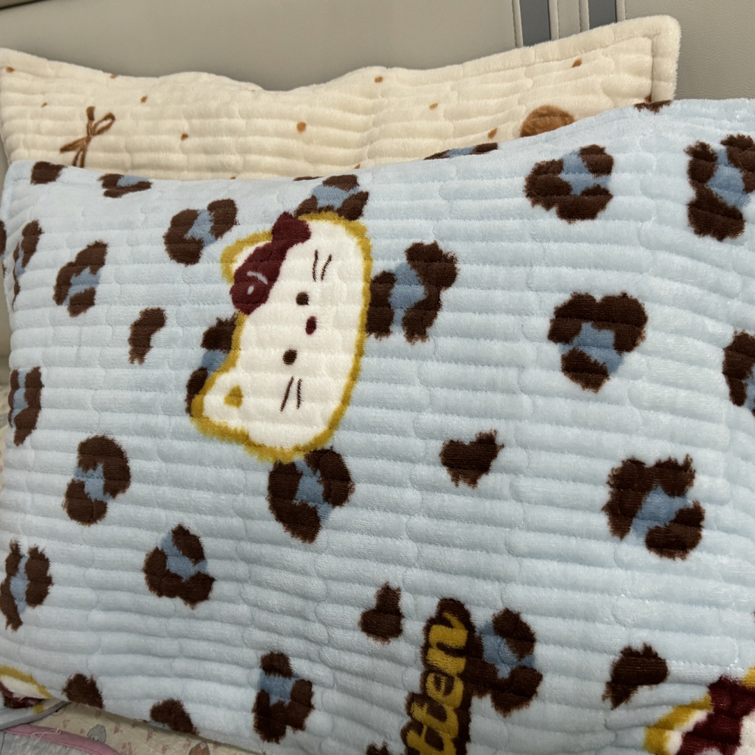 可爱风加绒款枕套保暖