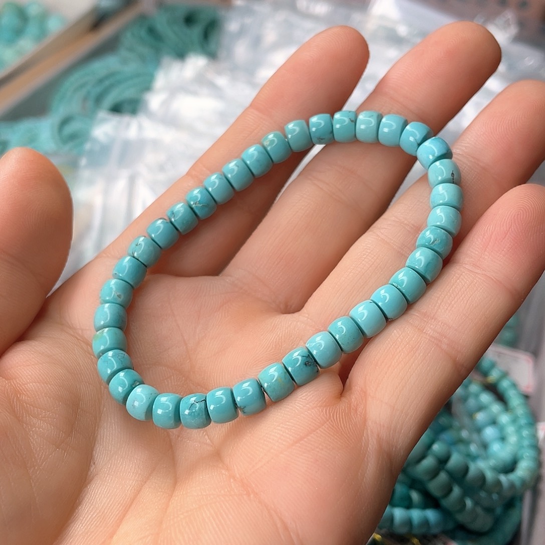 精***国绿松石未镶嵌颈饰