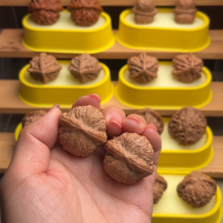 文玩核桃吊坠平底锅