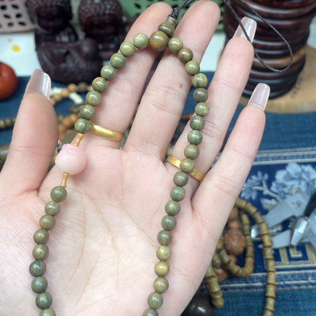 维腊木（绿檀）无事牌