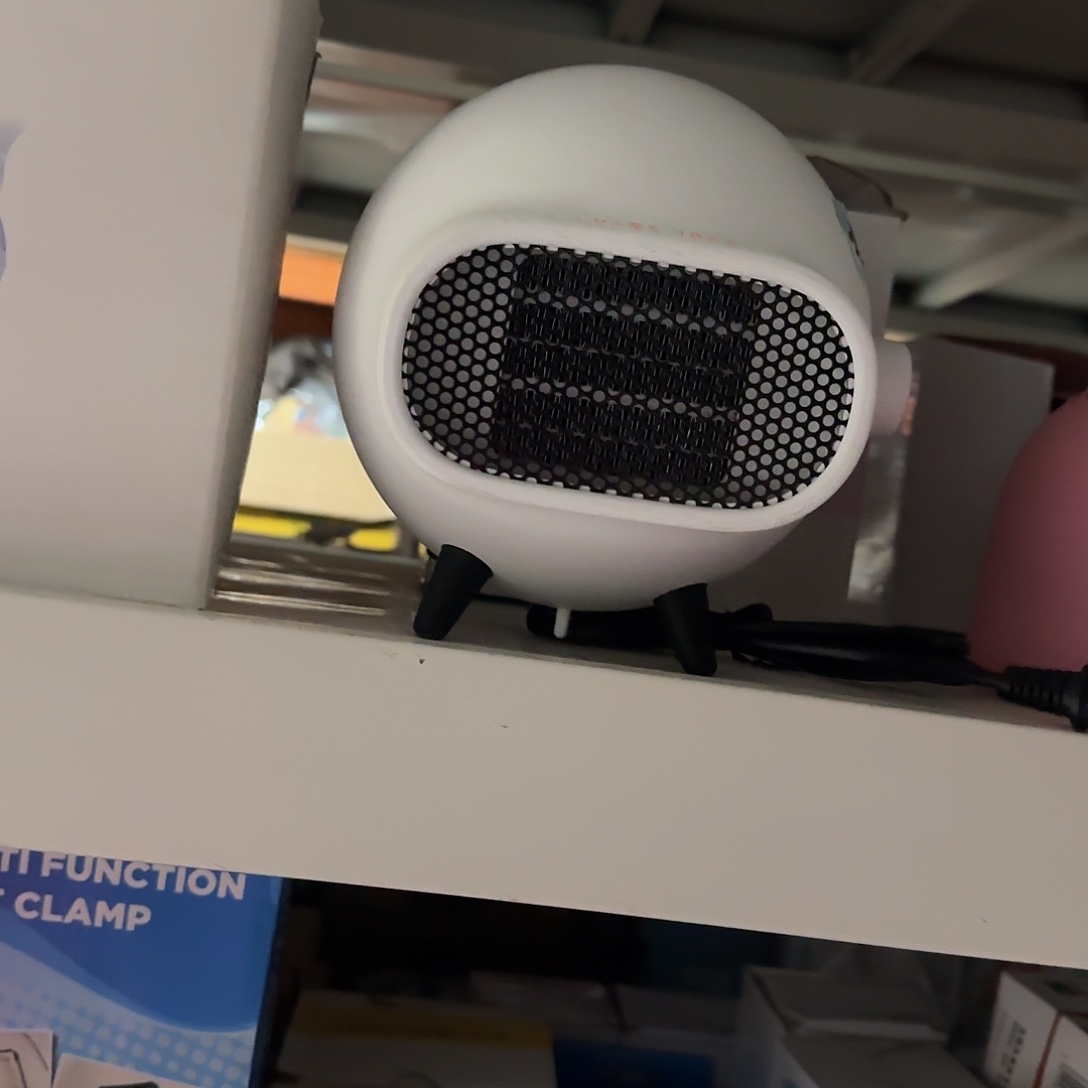 尾单货处理小猪暖风机