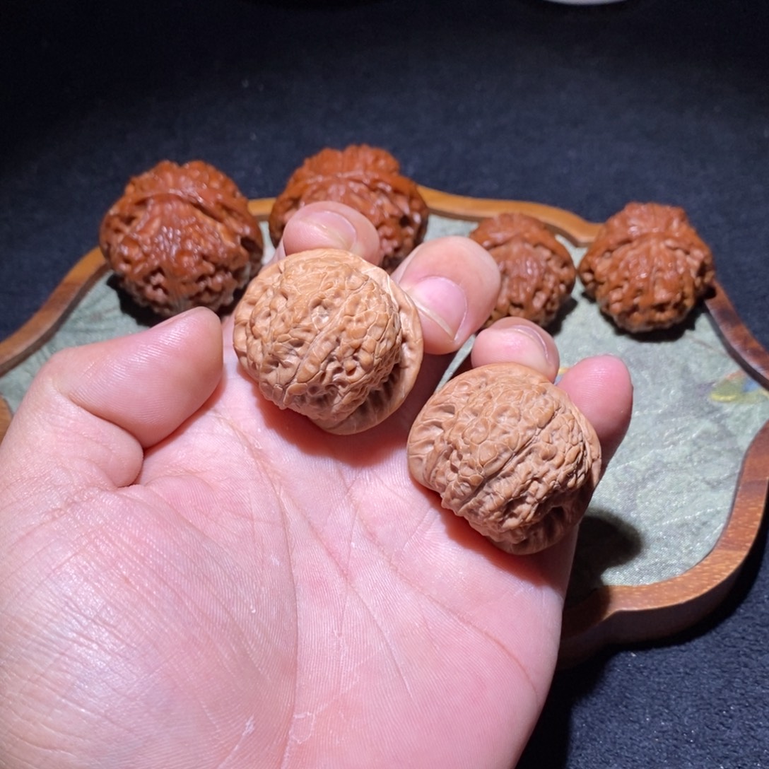 星***晨吊坠文玩核桃血麒麟35