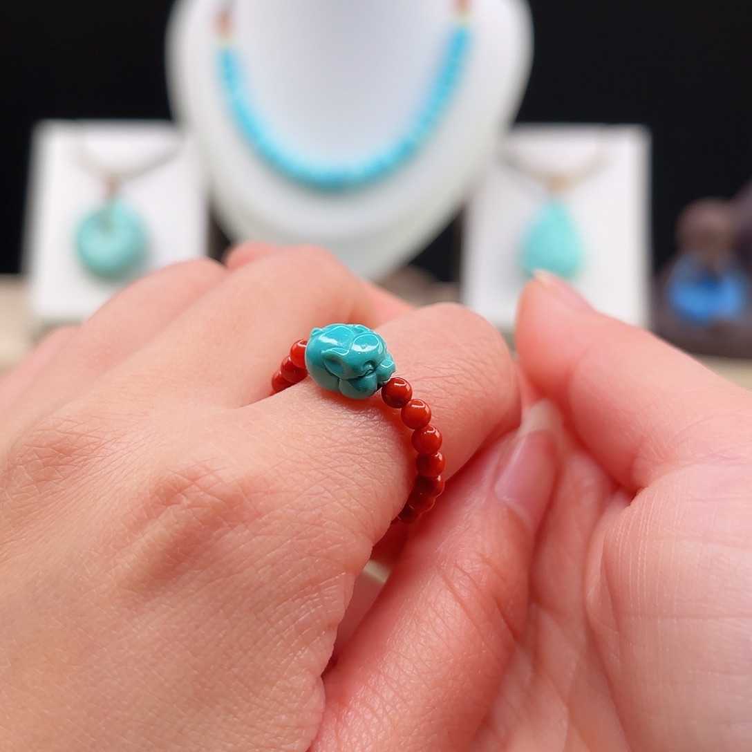 绿松石配饰未镶嵌