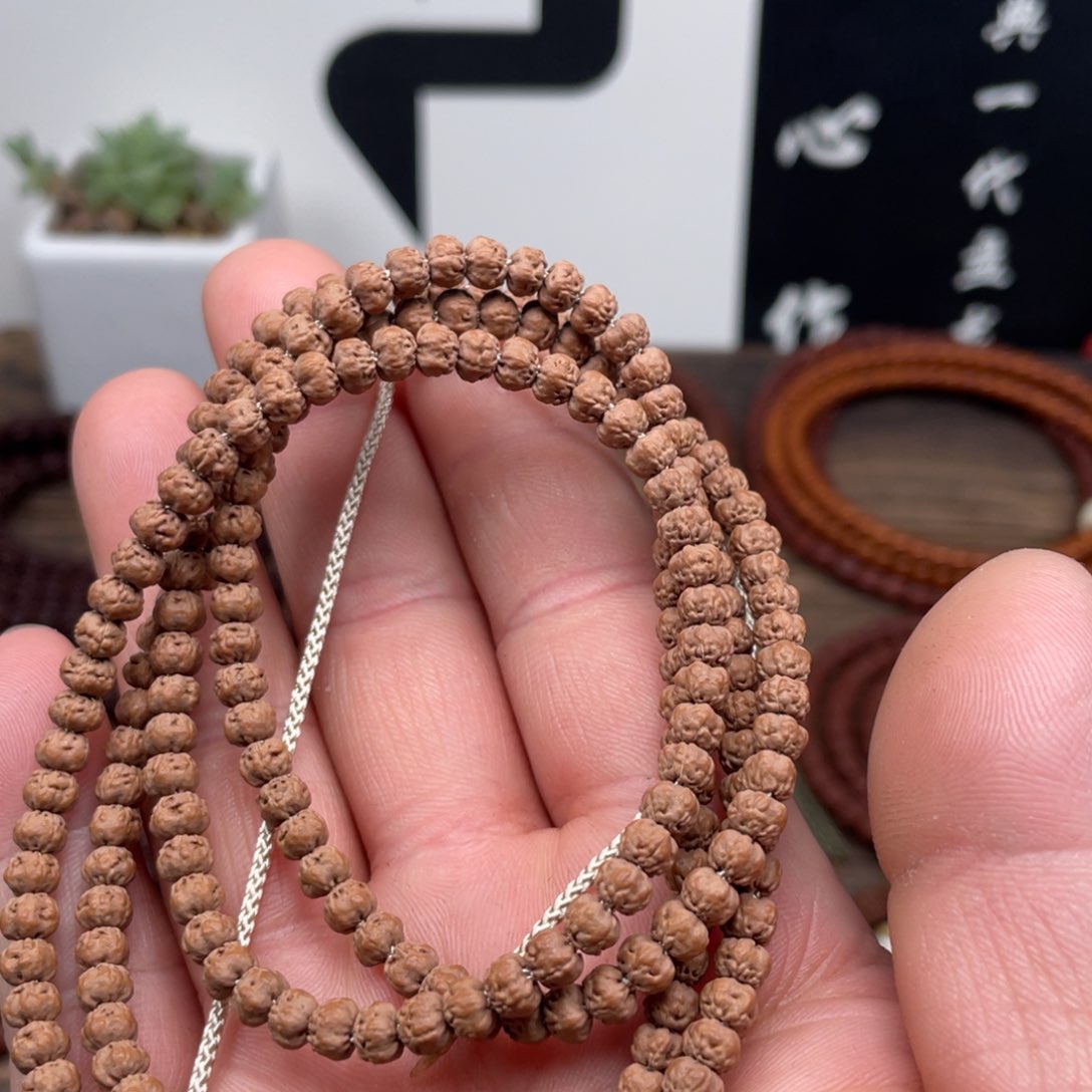 金刚菩提吊坠枯****.定制级原桩佛手脖挂