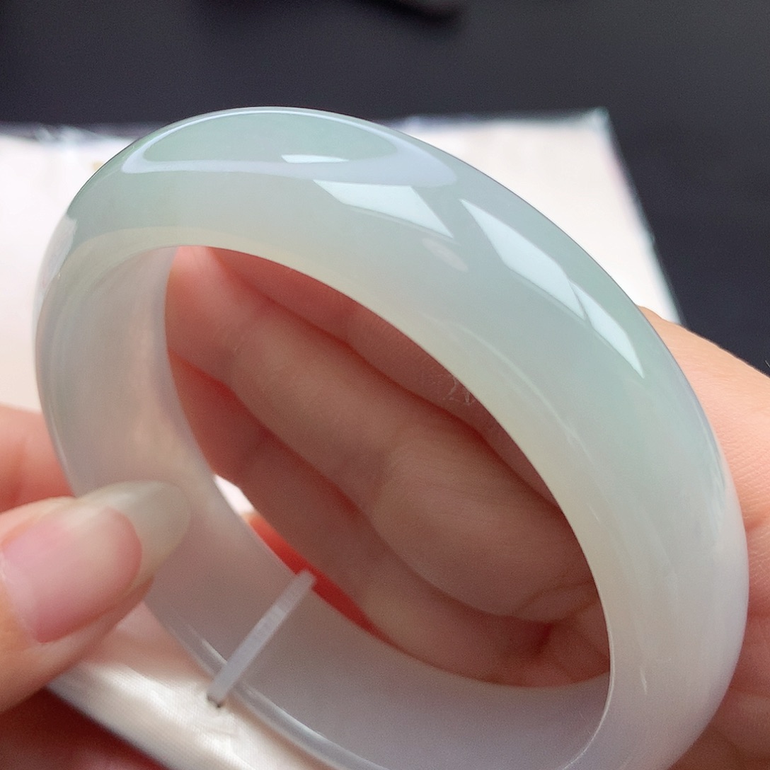 翡翠未镶嵌手镯58圈口