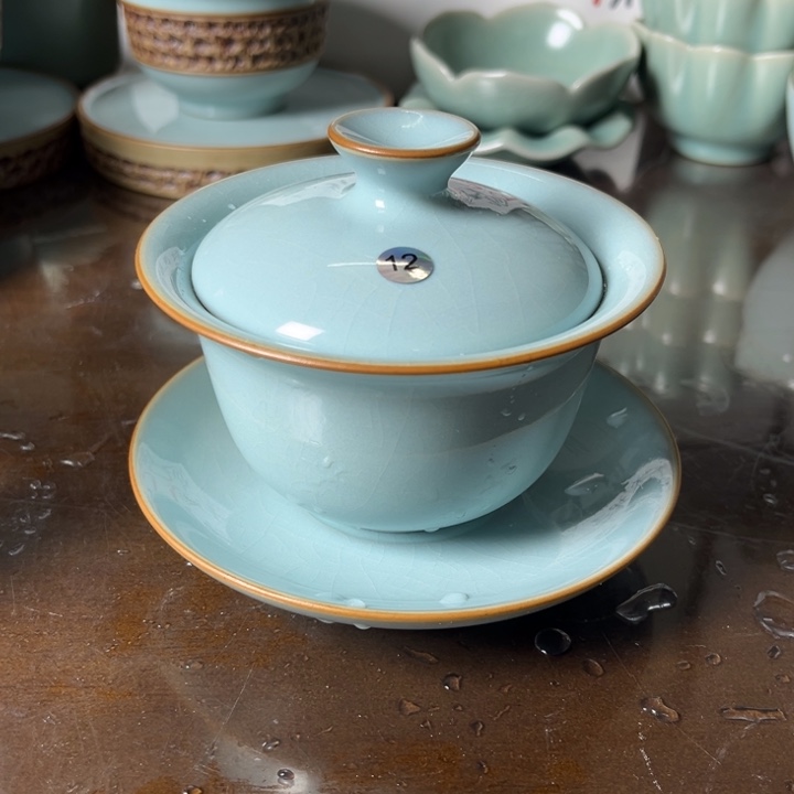 12号天良咯啊卡咯摸摸摸摸哦