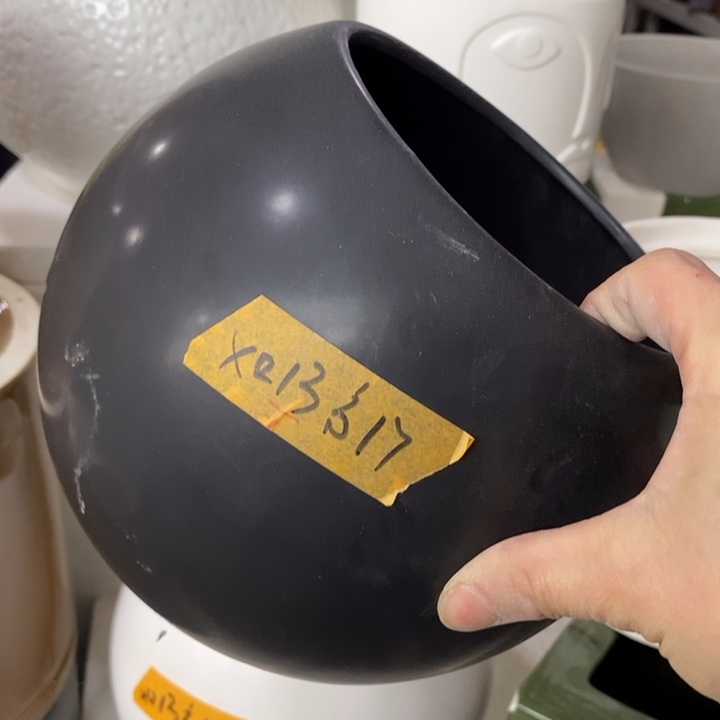 陶盆有孔 瑕疵针孔漏釉介意勿拍外口 13外高17