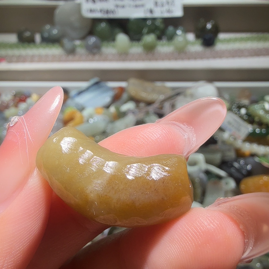 和田玉未镶嵌珠宝奇石