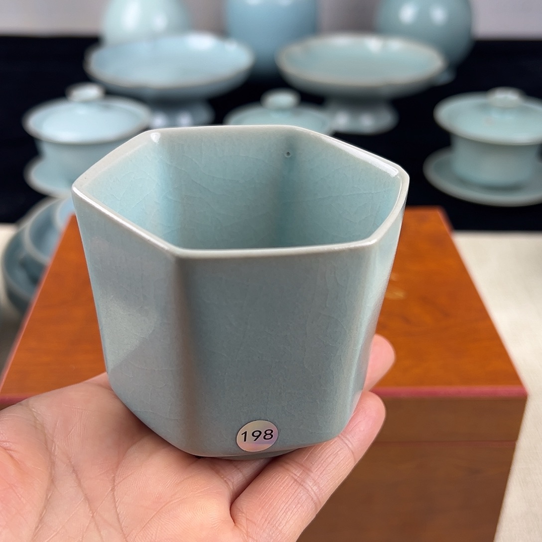 摆件瓷仿古釉六方杯微瑕编号198