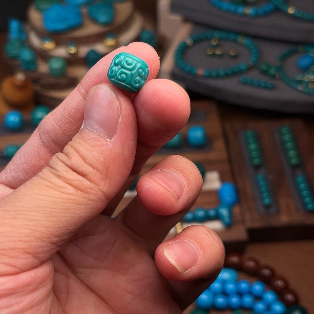 G***.绿松石未镶嵌手串