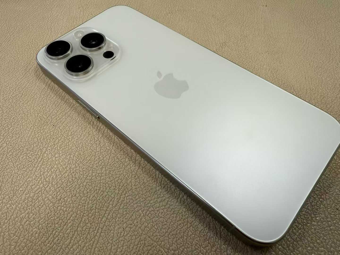 99新 Apple/苹果 二手苹果15ProMax