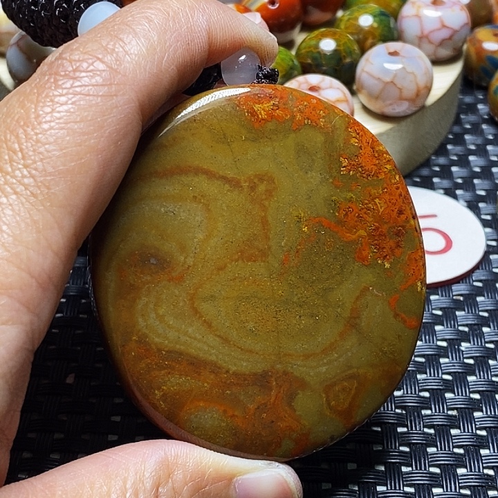 悦***越玛瑙/玉髓未镶嵌颈饰