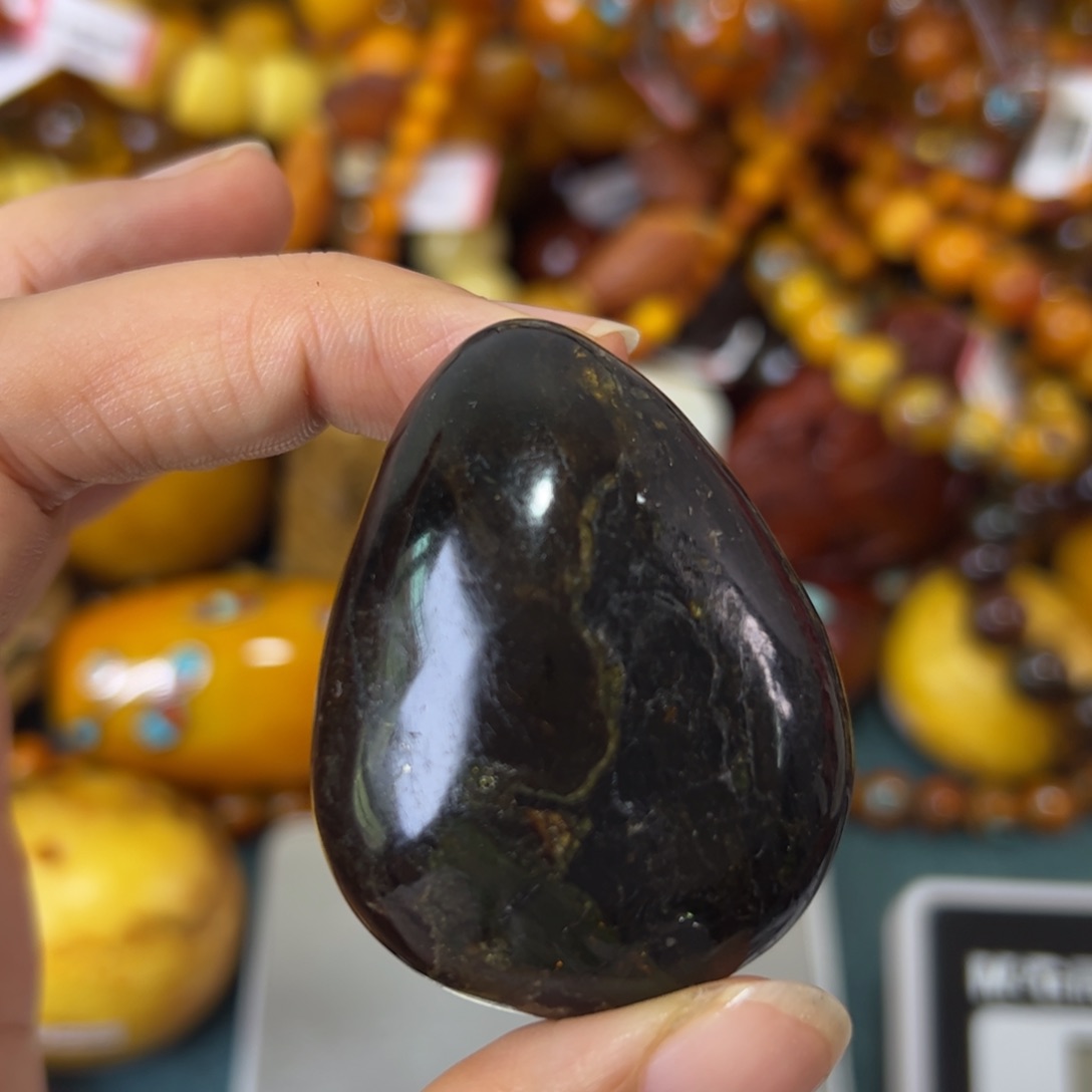 琥珀珠宝奇石未镶嵌330