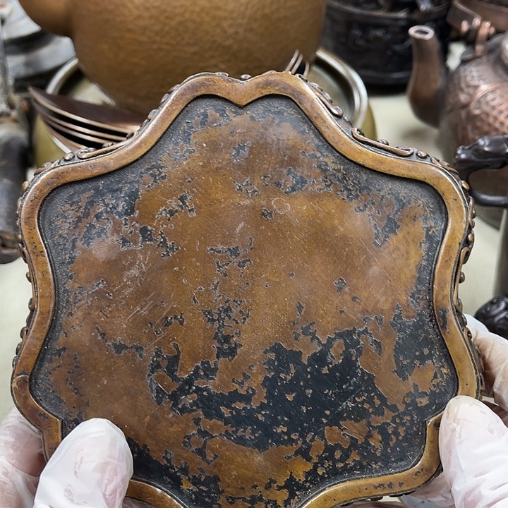 铜器铭文碎片时间的流逝，