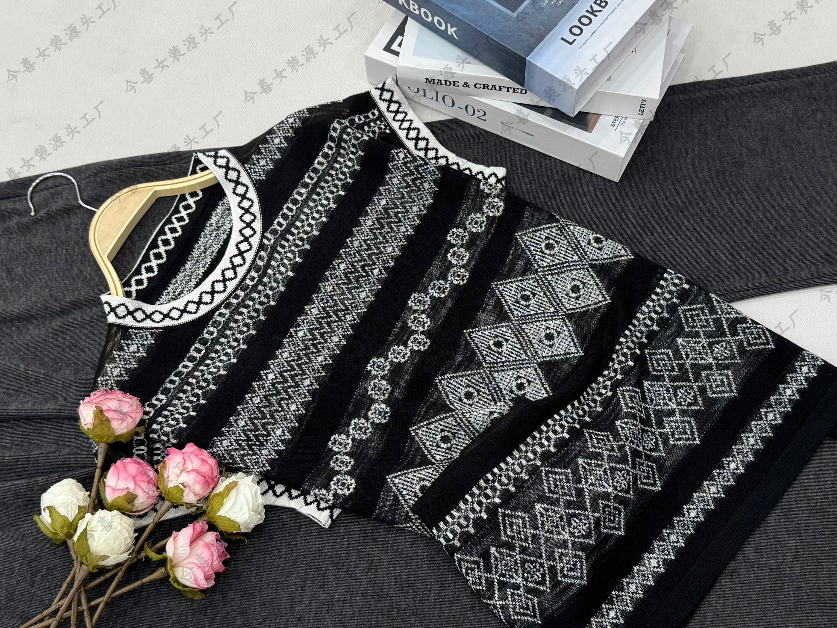 【提花套头黑】夏季新款百搭宽松设计感上衣QC3332