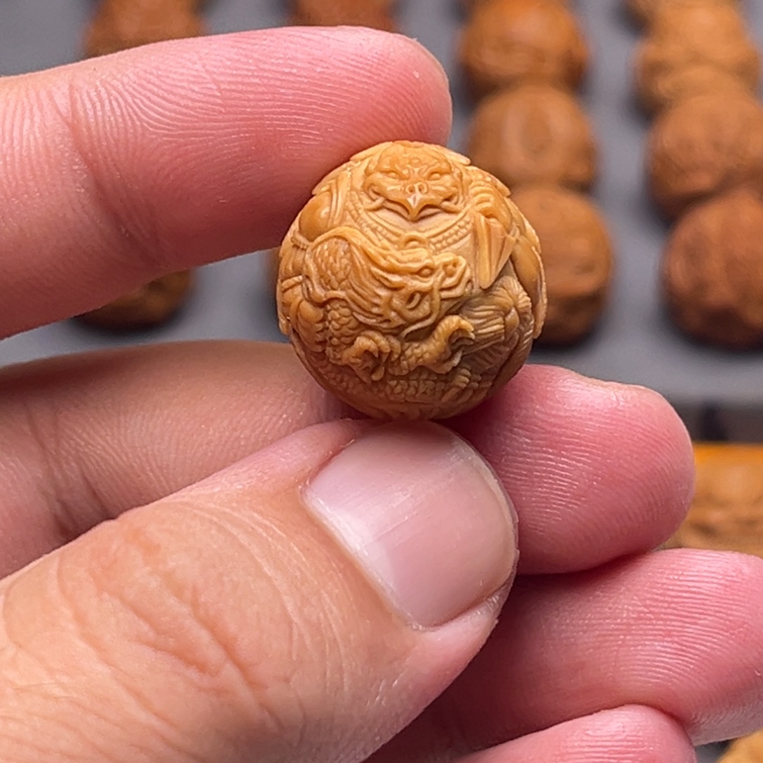 吊坠猴头核桃大鹏鸟