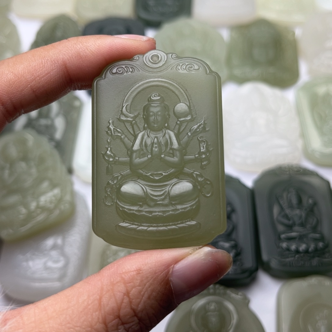 Y***.定制和田玉精抛光