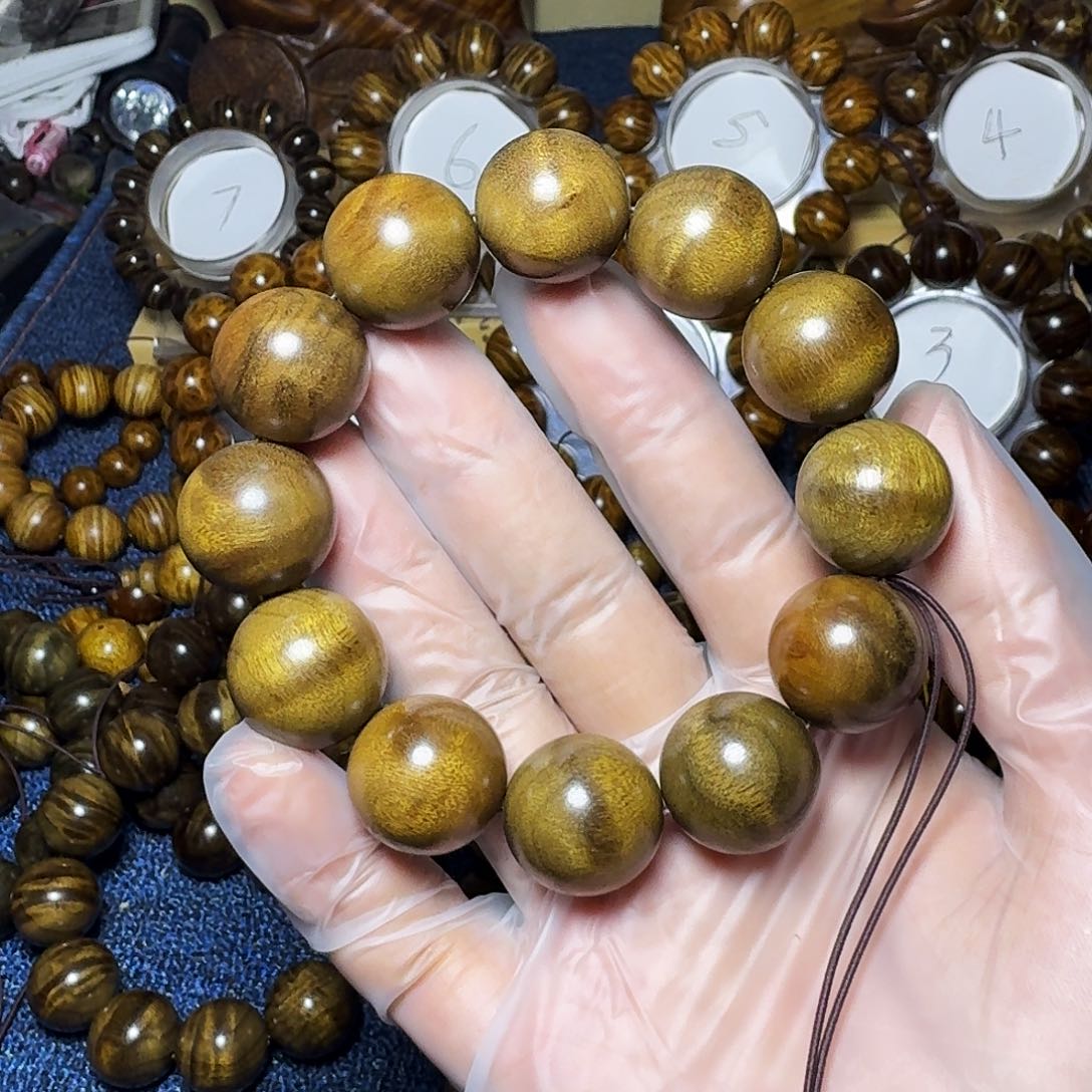 阴沉木手串/手链阴沉黄