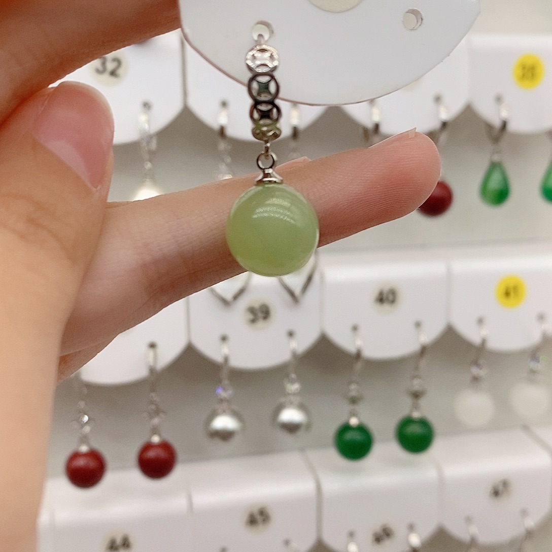 非金属925银锆石钱多多