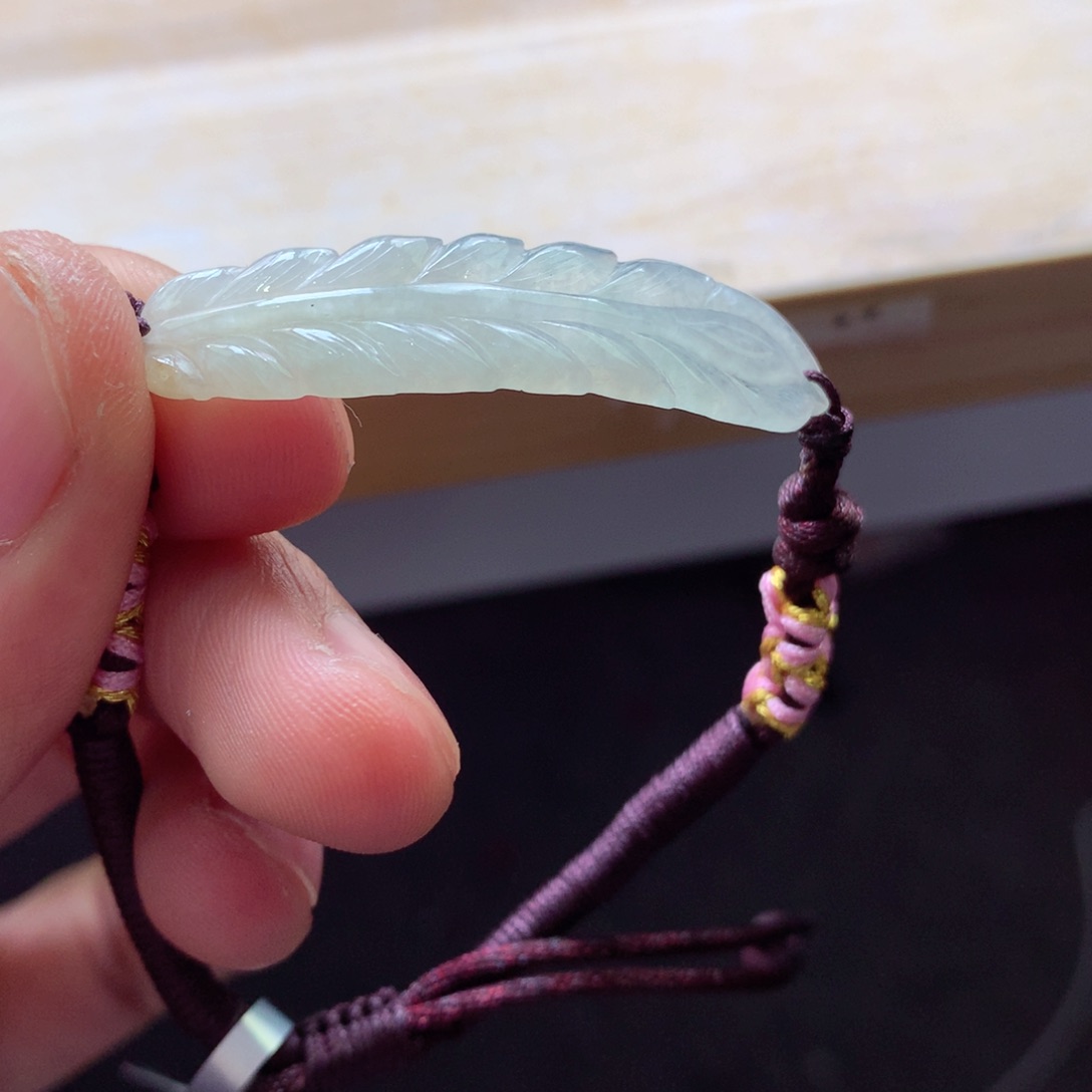 翡翠颈饰未镶嵌吊坠